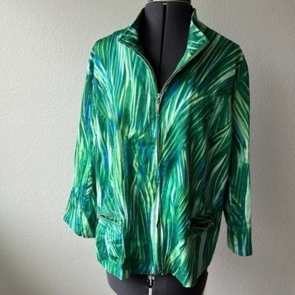 Erin London jacket shades of green size XL zip up